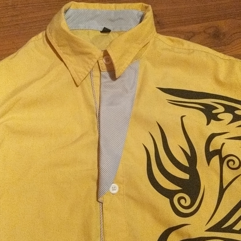 Shirt - Picture 3 of 3